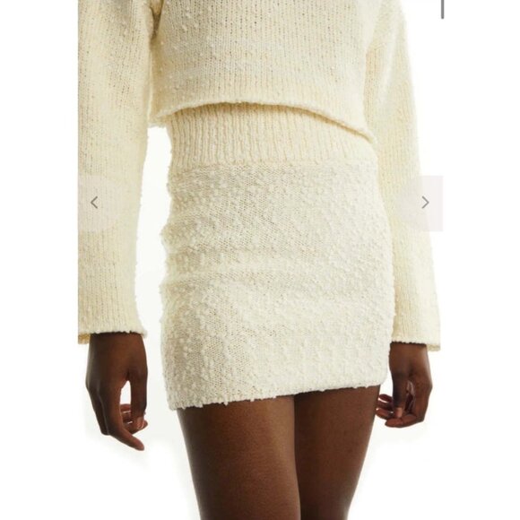 NEW Oval Square Dot Knit Sweater Mini Skirt Off White Small Elastic Waist Cream - Picture 1 of 12